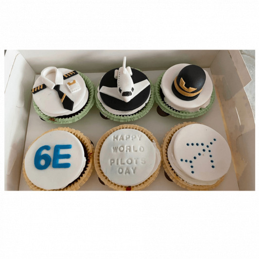 567 Birthday Cake Plane Images, Stock Photos & Vectors | Shutterstock