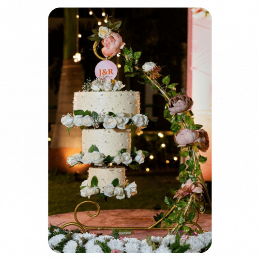 7 Upside down wedding cakes,Hanging Chandelier cake